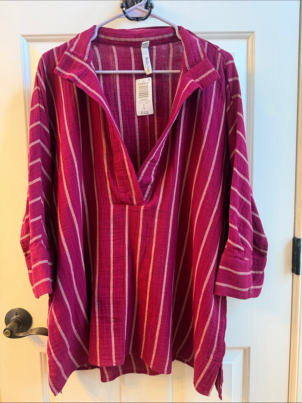 torrid Striped V-Neck Tunic in Magenta and White
